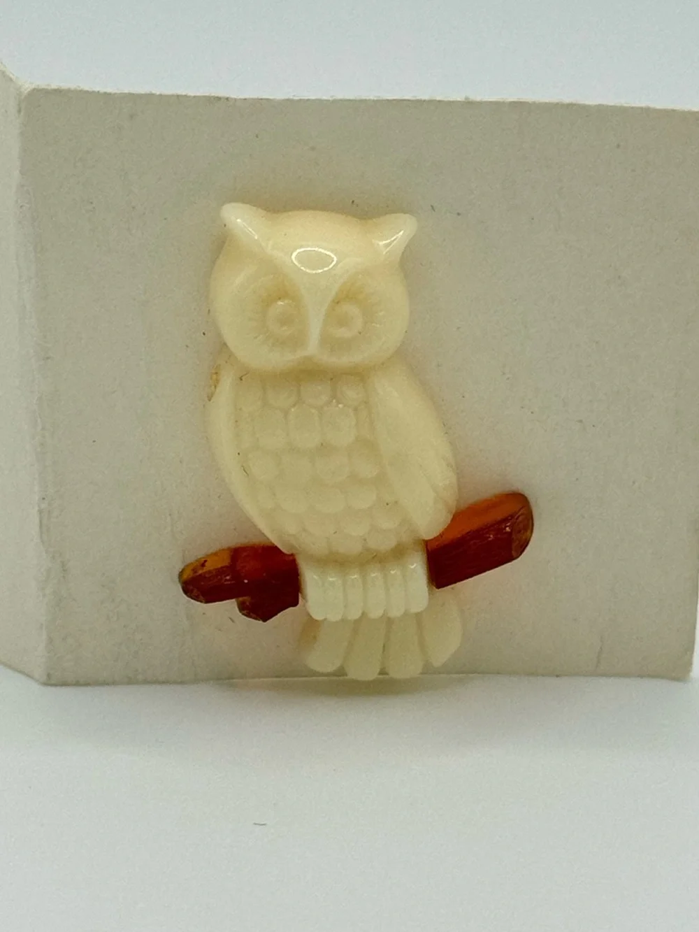 Vintage 1984 Avon Lucky Friends Owl Lapel Pin Tie Tack Ivory Lucite